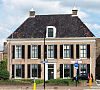 Markt 11 Assen - Woonhuis aan de Markt 11 in Assen, is een rijksmonument.