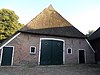 Boerderij met achterbaander, grote schuur en stookhok met varkenskot in Loon - 2
