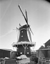 Achtkante stellingmolen van opzij gefotografeerd - Norg - 20321857 - RCE -  De Hoop: Achtkante stellingmolen van opzij gefotografeerd (opmerking: Monumenten In Nederland Drenthe, bladzijde 160) 