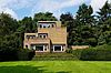 House at Stationsweg, Zuidlaren, The Netherlands, by Egbert Reitsma, 1935 -  Villa at Stationsweg, Zuidlaren, The Netherlands, by architect Egbert Reitsma, built in 1935  Villa (1935, Egbert Reitsma, rm 395339) gebouwd in een cubistisch-expressionistische vormentaal, samen met het Noorder Sanatorium, aan de Stationsweg in Zuidlaren. 