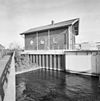 Exterieur overzicht sluis en schotbalkenloods - Urk - 20321625 - RCE -  Gemaal Vissering: Exterieur overzicht sluis en schotbalkenloods 