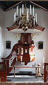 Kerk Engwierum4 -  Preekstoel in de kerk van Engwierum