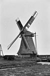 De Miedenmolen te Holwerd schuin van opzij gefotografeerd - Holwerd - 20073708 - RCE -  De Miedenmolen: De Miedenmolen te Holwerd schuin van opzij gefotografeerd 