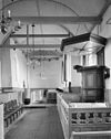 Interieur naar het westen - Wanswerd - 20249306 - RCE -  Nederlands Hervormde Kerk: interieur naar het westen 