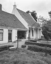 Gedeelte linkerzijgevel - Sint Annaparochie - 20022898 - RCE -  De Uitwijk: gedeelte linkerzijgevel 