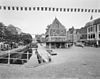 Overzicht Nieuwestad, met waag - Leeuwarden - 20345351 - RCE -  Waag: Overzicht Nieuwestad, met waag (opmerking: Gefotografeerd voor Monumenten In Nederland Friesland, bladzijde 200) 