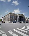 Overzicht voorgevel en linker zijgevel - Leeuwarden - 20346078 - RCE -  Paleis van Justitie: Overzicht voorgevel en linker zijgevel (opmerking: Gefotografeerd voor Monumenten In Nederland Friesland) 