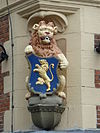 Leeuwarden - waag - wapen van Leeuwarden -  Nieuwestad 148, Leeuwarden: Wapen van Leeuwarden op de waag
