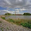 Overzicht achterzijde vanaf de dijk - Lemmer - 20341382 - RCE -  Ir. D.F. Wouda-Gemaal te Tacozijl: Overzicht achterzijde vanaf de dijk (opmerking: Werelderfgoed Unesco) 
