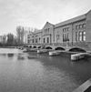 Overzicht voorzijde gemaal met inlaten - Lemmer - 20350312 - RCE -  Ir. D.F. Wouda-Gemaal te Tacozijl: Overzicht voorzijde gemaal met inlaten (opmerking: Werelderfgoed Unesco) 