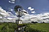 Windmotor bij Nijlandsdijk Greate Wierrum2 -  Dagje in friesland, deze Amerikaanse windmotor op de foto gezet. 