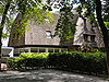 Hoofdstraat89 Beetsterzwaag -  De Zandhoeve (westgevel), Hoofdstraat 89, Beetsterzwaag, gebouwd in 1929-'30 en ontworpen door de architect S.A. Veenstra (1897-1981).