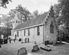 Overzicht zuidoostgevel met kerktoren en kerkhof - Olterterp - 20345919 - RCE -  Nederlands Hervormde Kerk: Overzicht zuidoostgevel met kerktoren en kerkhof (opmerking: Gefotografeerd voor Monumenten In Nederland Friesland, bladzijde 81) 