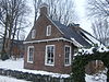 Kop-rompboerderij-1792 -  Kop-rompboerderij met zesruitsvenster in het woongedeelte en in de top. Bouwjaar: 1792