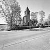 Overzicht noordwest met kerktoren - Opeinde - 20345897 - RCE -  Hervormde Kerk met klokketoren: Overzicht noordwest met kerktoren (opmerking: Gefotografeerd voor Monumenten In Nederland Friesland, bladzijde 247) 