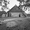 Exterieur OVERZICHT ACHTERZIJDE MET SCHUUR - Oudega - 20301017 - RCE -  Boerderij: Exterieur OVERZICHT ACHTERZIJDE MET SCHUUR 