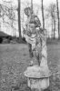 Tuinbeeld, voorstellende Bacchus met druiventros
