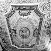Interieur, plafond rechter voorkamer - Bolsward - 20037619 - RCE -  R.K.Liefdegesticht v.m. Huis Martinus: interieur, plafond rechter voorkamer 