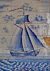 Tegelwand (detail) de prins Makkum -  Hotel 