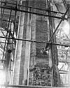 Pijlers tijdens restauratie - Arnhem - 20024683 - RCE -  Eusebius- of Grote Kerk (Nederlands Hervormd): Pijlers tijdens restauratie 