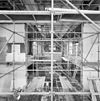 De binnenzijde van de synagoge te Arnhem met steigers, tijdens restauratie - Arnhem - 20350269 - RCE -  Synagoge: De binnenzijde van de synagoge te Arnhem met steigers, tijdens restauratie (opmerking: Kanjerproject) 