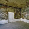 Interieur, rechter voorkamer- geschilderd behangsel (Alexander-cyclus) binnendeur en stucplafond - Arnhem - 20286473 - RCE -  VOORMALIG BURGERWEESHUIS: Interieur, rechter voorkamer: geschilderd behangsel (Alexander-cyclus) binnendeur en stucplafond 