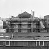 De rechter zijgevel van de synagoge te Arnhem in de steigers, tijdens restauratie - Arnhem - 20350257 - RCE -  Synagoge: De rechter zijgevel van de synagoge te Arnhem in de steigers, tijdens restauratie (opmerking: Kanjerproject) 