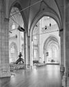 INTERIEUR, OVERZICHT ZUIDER ZIJBEUK NAAR HET OOSTEN - Arnhem - 20289701 - RCE -  Eusebius- of Grote Kerk (Nederlands Hervormd): INTERIEUR, OVERZICHT ZUIDER ZIJBEUK NAAR HET OOSTEN 