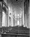 Interieur naar het oosten - Arnhem - 20024610 - RCE -  Eusebius- of Grote Kerk (Nederlands Hervormd): interieur naar het oosten 