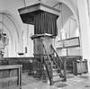 INTERIEUR, OVERZICHT NAAR HET NOORDWESTEN, PREEKSTOEL (ACHERZIJDE) - Barneveld - 20279445 - RCE -  Nederlands Hervormde Kerk: INTERIEUR, OVERZICHT NAAR HET NOORDWESTEN, PREEKSTOEL (ACHERZIJDE) 