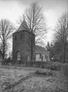 Kerk vanuit het zuid-westen - Kootwijk - 20126980 - RCE -  Nederlands Hervormde Kerk: kerk vanuit het zuid-westen 