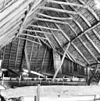 Interieur schuur, kapconstructie - Toldijk - 20345571 - RCE -  Boerderij: 