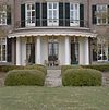 Voorgevel huis, terras met zuilen en balkon daarboven - Vorden - 20330274 - RCE -  Huis Het Enzerinck: Voorgevel huis, terras met zuilen en balkon daarboven 