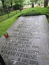 De Wildenborch Graf familie Staring -  Graf van de familie Staring op de begraafplaats te Vorden 