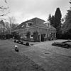 Exterieur overzicht koetshuis, voorgevel en linker zijgevel - 20000451 - RCE -  Exterieur overzicht koetshuis, voorgevel en linker zijgevel 