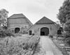 Exterieur OVERZICHT SCHUREN, VOORGEVELS VAN DE VOORMALIGE HAVEZATE - Brummen - 20339750 - RCE -  Huis Laag-Helbergen: Exterieur OVERZICHT SCHUREN, VOORGEVELS VAN DE VOORMALIGE HAVEZATE (opmerking: Monumenten In Nederland GELDERLAND, BLADZIJDE 123) 