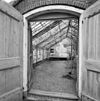 Interieur, overzicht kas vanaf toegangsdeur - 20000463 - RCE -  Kas: Interieur, overzicht kas vanaf toegangsdeur 