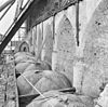 Boven aanzicht gewelven zuidbeuk en kolommen van het schip gezien naar het westen - Lienden - 20139713 - RCE -  Nederlands Hervormde Kerk: boven aanzicht gewelven zuidbeuk en kolommen van het schip gezien naar het westen 