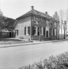 Voor- en linker zijgevel woonhuis