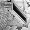 Detail dak en bovenste gedeelte steunbeer tussen koorsluiting en kapel - Lienden - 20139795 - RCE -  Nederlands Hervormde Kerk: detail dak en bovenste gedeelte steunbeer tussen koorsluiting en kapel 