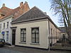 Langwerpig woonhuis onder schilddak