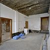 Interieur gebouw I, begane grond, overzicht gedeelte kamer, voor restauratie - Loo - 20334620 - RCE -  VLOEDSCHUUR: Interieur gebouw I, begane grond, overzicht gedeelte kamer, voor restauratie 