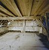 Interieur gebouw II, overzicht kapconstructie, voor restauratie - Loo - 20334660 - RCE -  VLOEDSCHUUR: Interieur gebouw II, overzicht kapconstructie, voor restauratie 