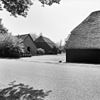 Overzicht schuren - Lunteren - 20143112 - RCE -  Boerderijcomplex Nieuw Altena: overzicht schuren 