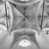 Gewelfschildering kooromgang zuid 3e travee van af westen. - Harderwijk - 20100845 - RCE -  Ned.Herv.Kerk: gewelfschildering kooromgang zuid 3e travee van af westen. 