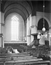 Interieur met zuid-transept - Asperen - 20025854 - RCE -  N.H.Kerk en Toren: interieur met zuid-transept 