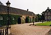 Ampsen bouwhuiz zo -  Het zuidoostelijke bouwhuis van kasteel Ampsen te Lochem. 