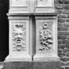 Grote portaal, voet van rechter pilaster - 's-Heerenberg - 20105761 - RCE -  Kasteel Bergh: grote portaal, voet van rechter pilaster 