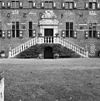 Overzicht grote portaal - 's-Heerenberg - 20105711 - RCE -  Kasteel Bergh: overzicht grote portaal 