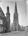 Toren, westzijde - 's-Heerenberg - 20105828 - RCE -  R.K.Kerk en Toren St. Pancratiuskerk: toren, westzijde 